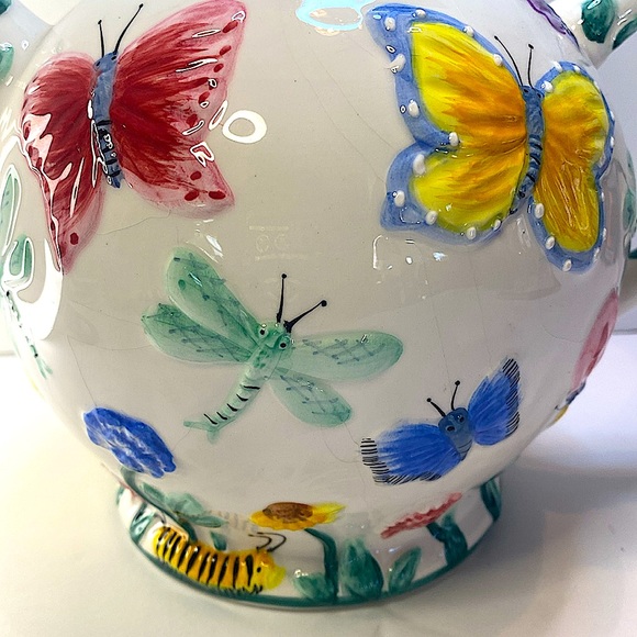 PREOWNED FLORAL PORCELAIN 3D HAND PAINTED FLOWER TEAPOT SMALL IMPERFECTIONS - Picture 7 of 12